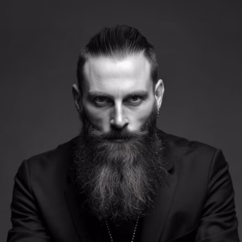 About Us André Monteiro